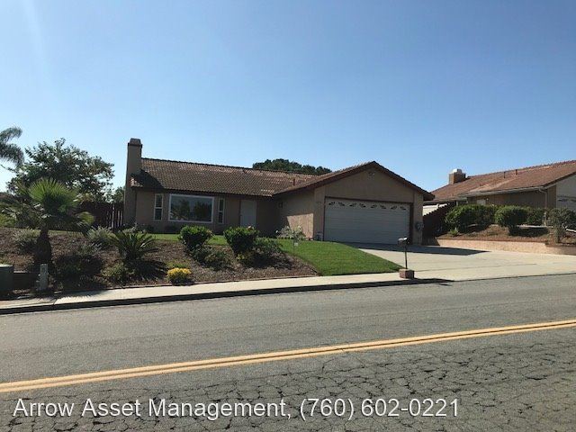 Building Photo - 3 br, 2 bath House - 1279 Temple Heights D...