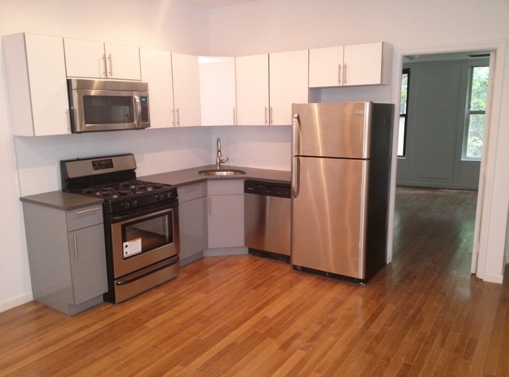 Primary Photo - 1434 Flatbush Ave