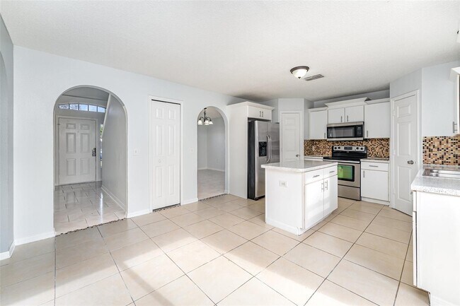 Foto del edificio - 616 Floridian Dr