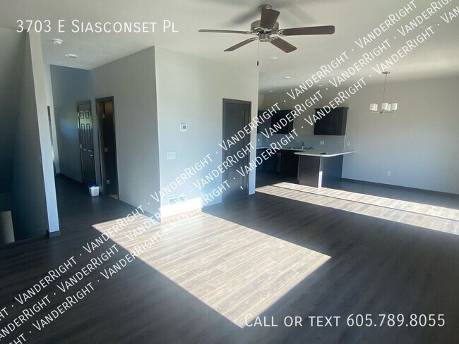 Foto del edificio - 3703 E Siasconset Pl