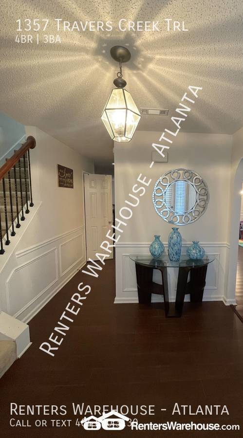 Building Photo - Spacious 4 Bedroom Brick Front home in Con...