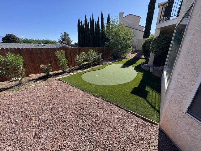 Foto del edificio - 4 Bedroom Retreat Overlooking Snow Canyon ...