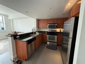 Building Photo - 111 E Flagler St