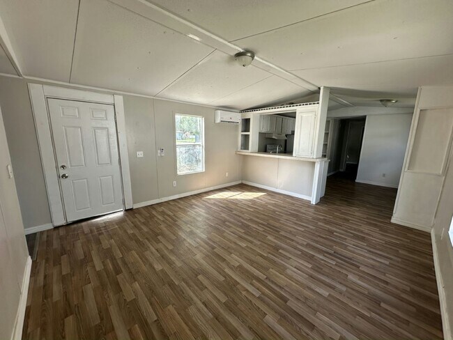 Foto del edificio - 11240 N Northwood Dr