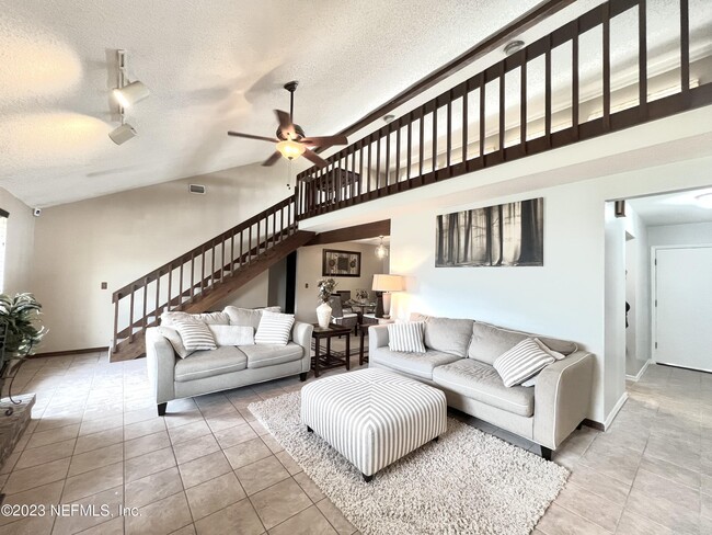 Foto del edificio - 8459 Rampart Rd