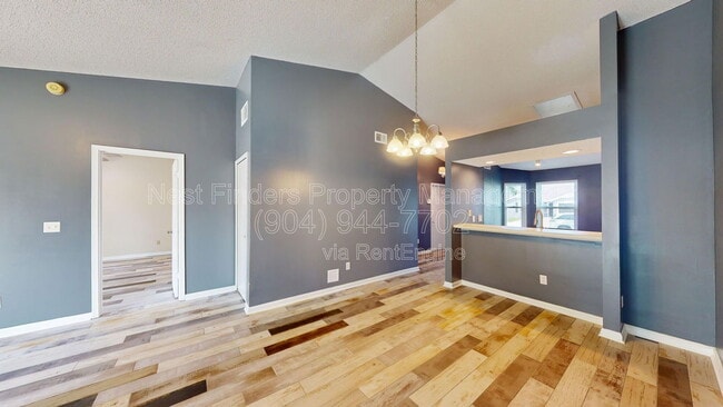 Building Photo - 2476 Spring Vale Rd