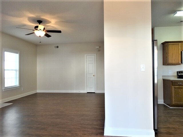 Building Photo - 13412 Glenwyck Lane