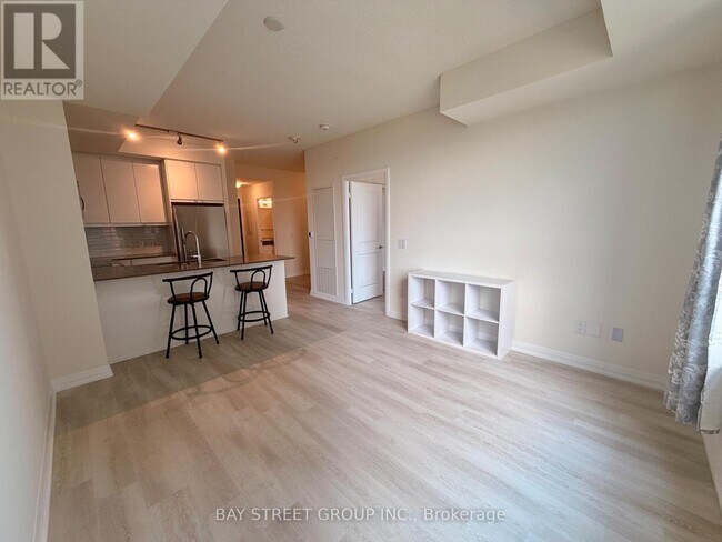 Building Photo - 3270 Sheppard Ave E