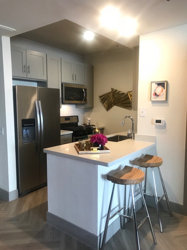 The Grand Rentals Sherman Oaks, CA