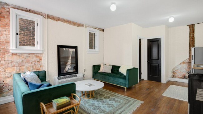 Foto del edificio - 1241 Hubbard St