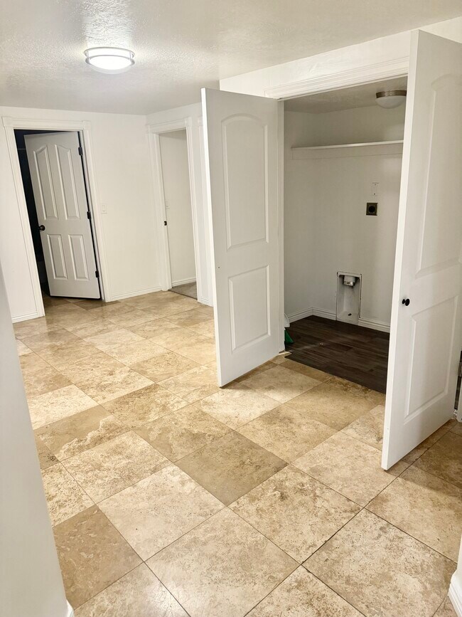 Photo - 10369 S 2840 W House