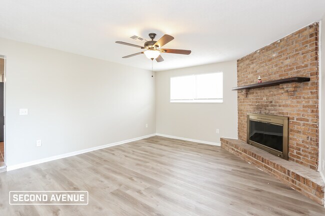 Building Photo - 8481 Thims Ave