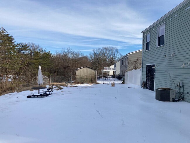 Foto del edificio - 3804 Charred Oak Dr