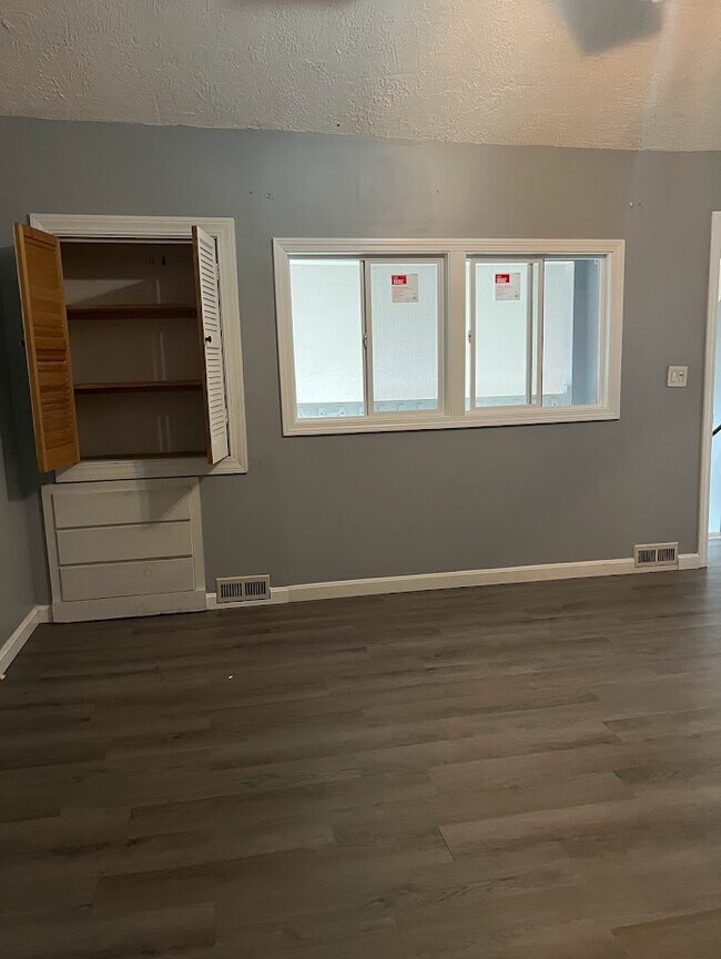 Foto del edificio - 122 Tall Oaks Dr
