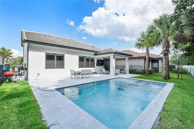 Foto del edificio - 7641 NW 84th Ln