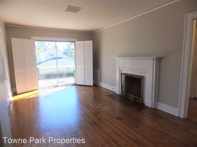 Foto del edificio - 2 br, 2 bath House - 1020 Stewart Avenue