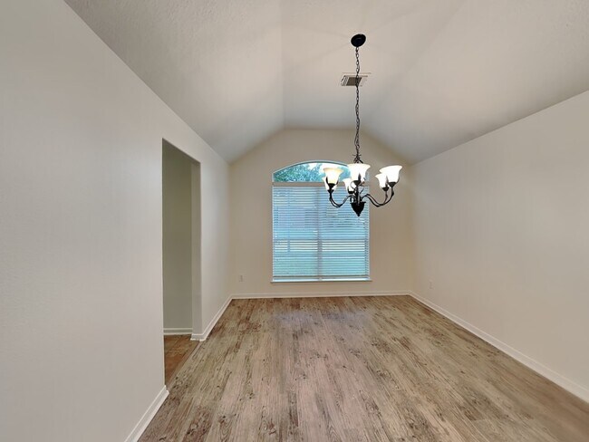 Building Photo - 18331 Lodgepole Pine St