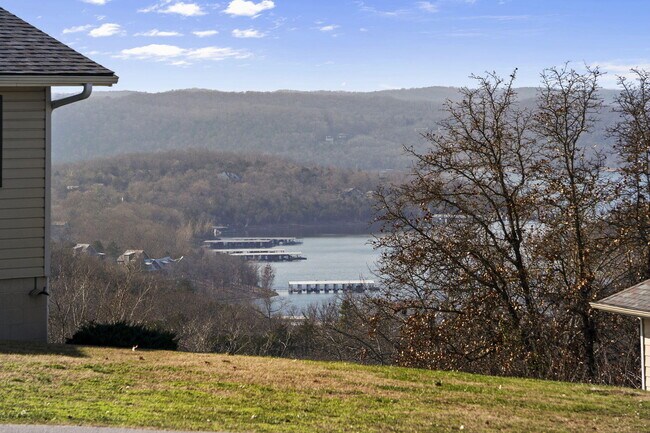 Foto del edificio - 42 Irish Hills Blvd