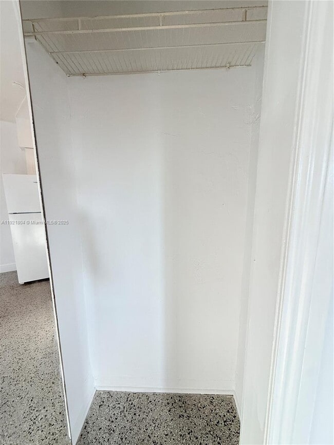 Foto del edificio - 322 NE 6th St