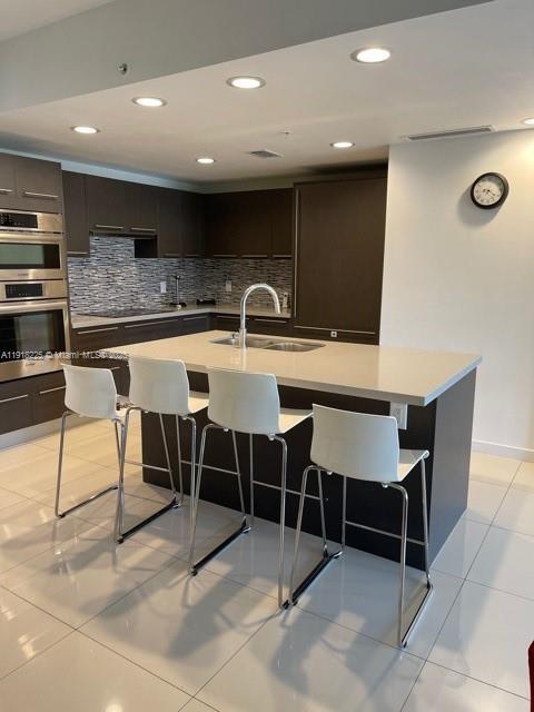 Foto del edificio - 7661 NW 107th Ave