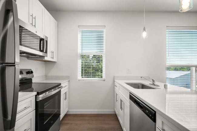 Foto del edificio - 19010 E Alki Ave