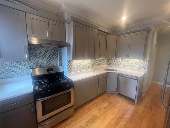 Building Photo - 841 Dorchester Ave