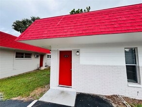 Building Photo - 1310 Lexington Ct