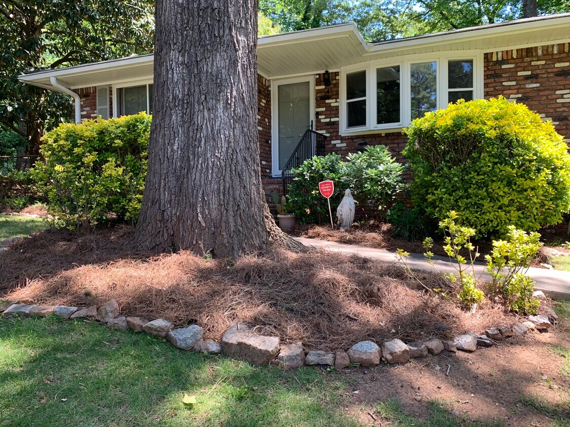 Foto principal - 618 Brennan Ln SW