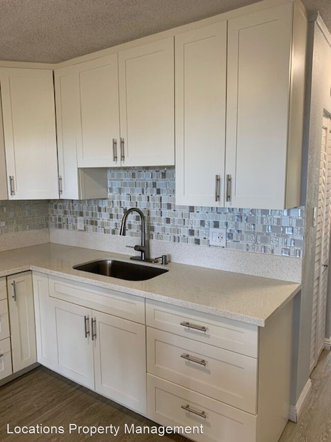 Building Photo - 2 br, 1 bath House - 98-785 Iho Place #B