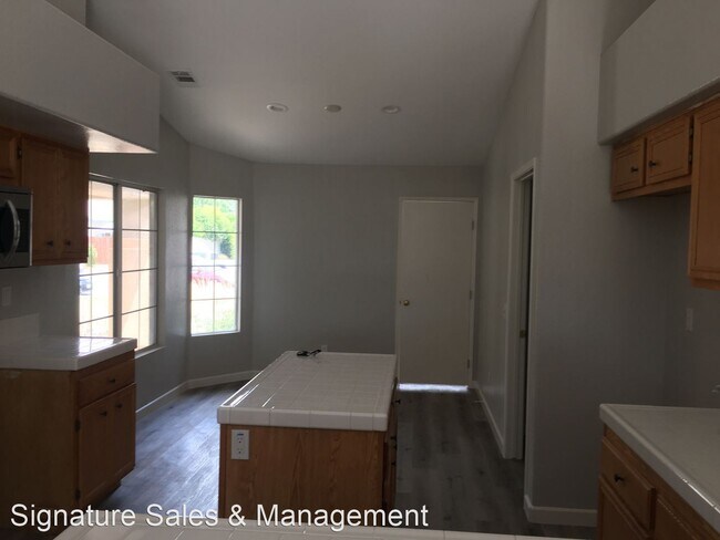 Foto del edificio - 4 br, 2 bath House - 36427 Seine Court