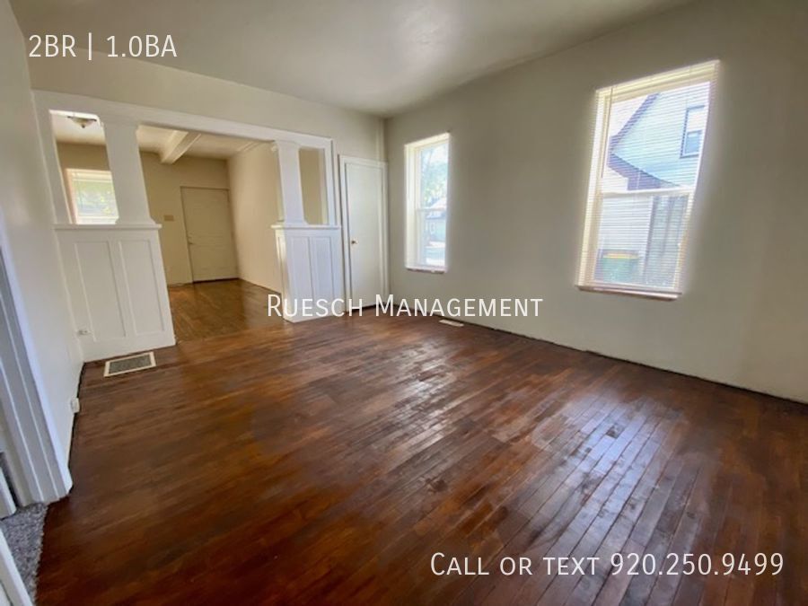 Primary Photo - Spacious 2 Bedroom 1 Bath Lower Duplex-Ava...
