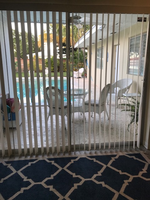 Foto principal - 10911 NE 9th Ct