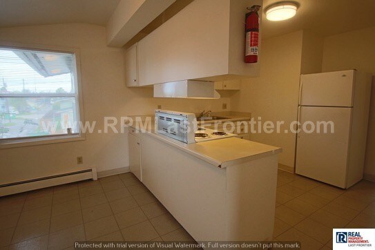 Primary Photo - 3925 E 9th Ave