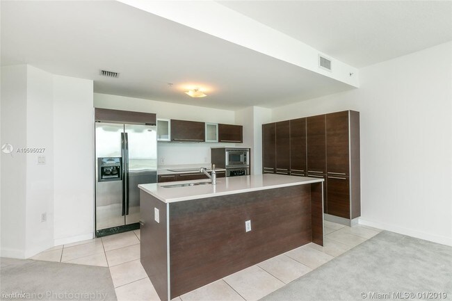Foto del edificio - 2 br, 2.5 bath  - Quantum On The Bay Condo