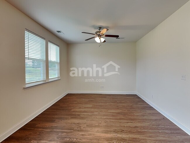 Foto del edificio - 156 Havenbrook Dr