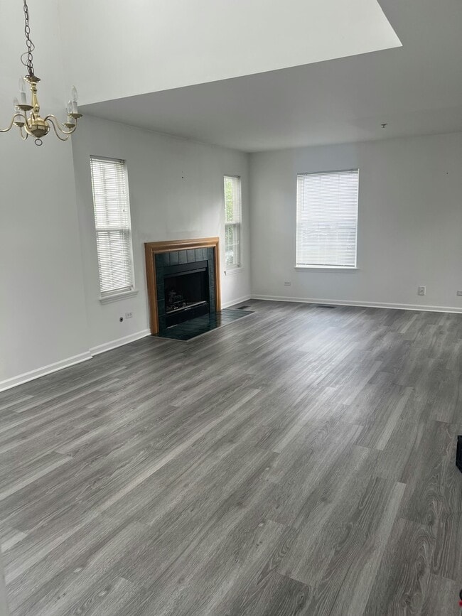 Building Photo - 1214 Orleans Dr