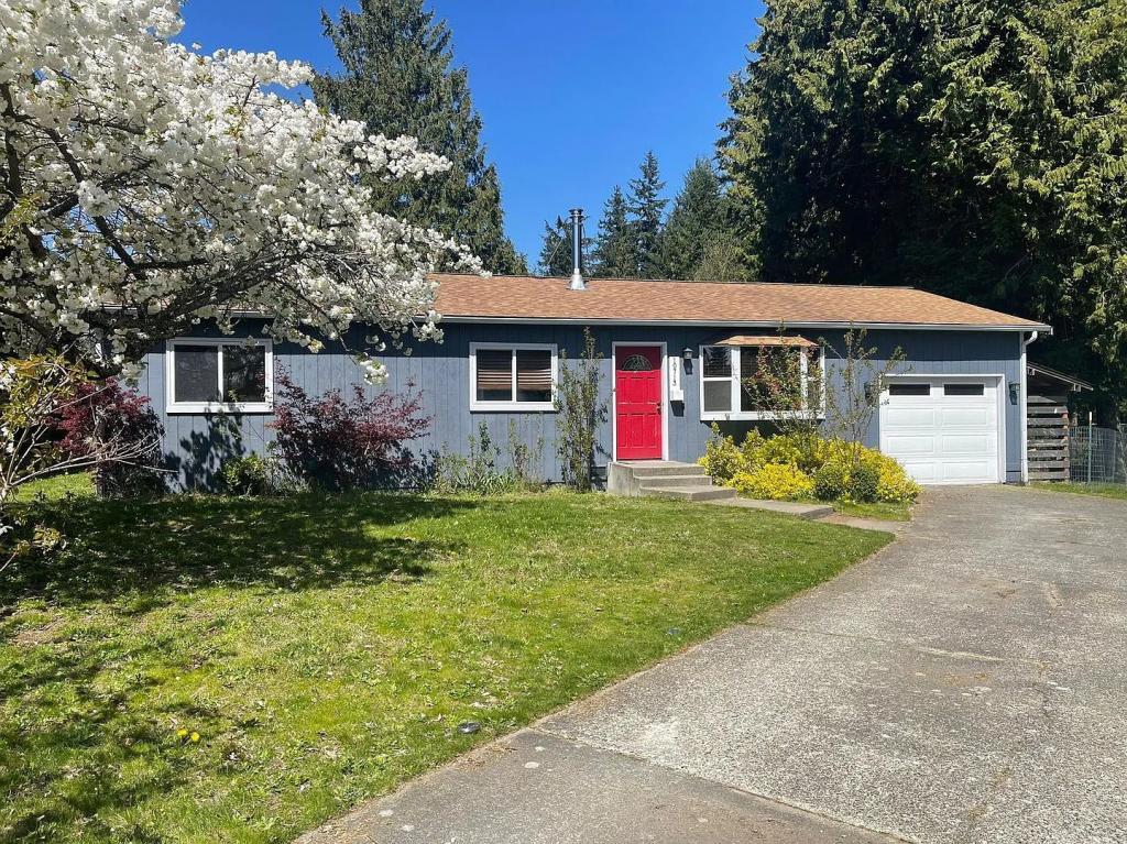 10713 10th Dr SE, Everett, WA 98208 House Rental in Everett, WA