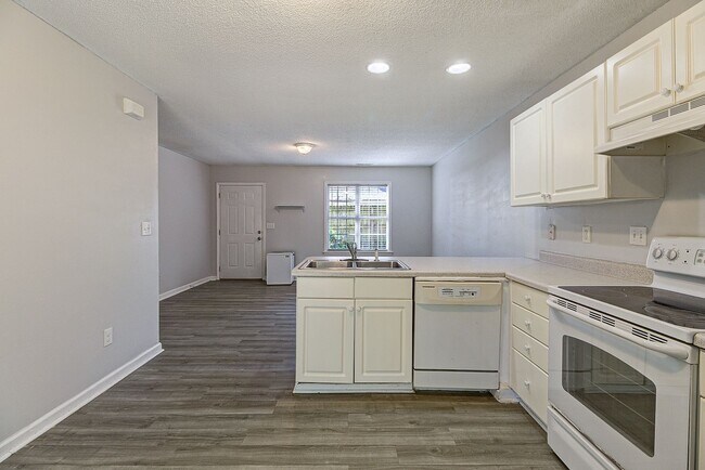 Building Photo - Duplex for Rent in Avondale!