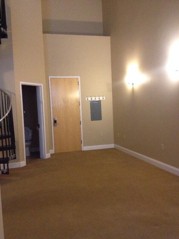 11 Fremont St, Gloversville, NY 12078 Room for Rent in Gloversville