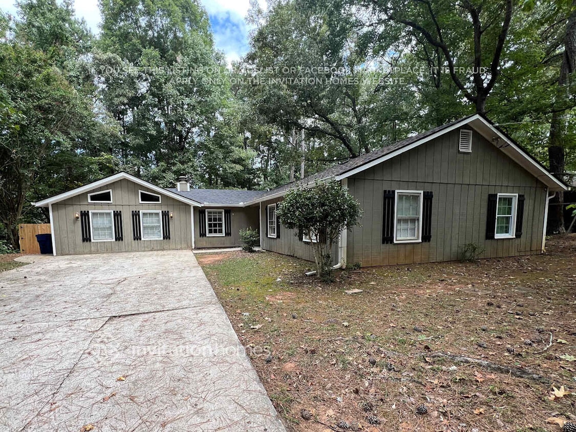Primary Photo - 1234 Woodland Ct SE