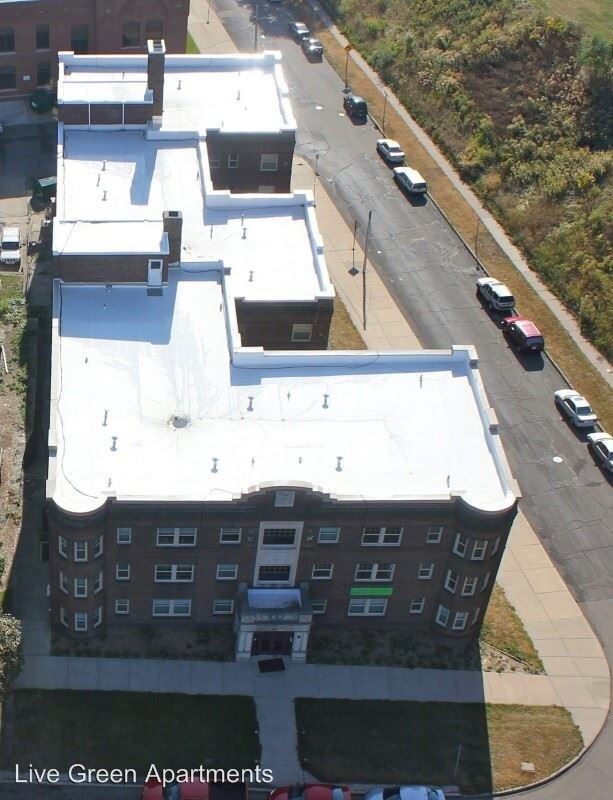 Foto del edificio - 1 br, 1 bath Apartment - 194 Summit Ave