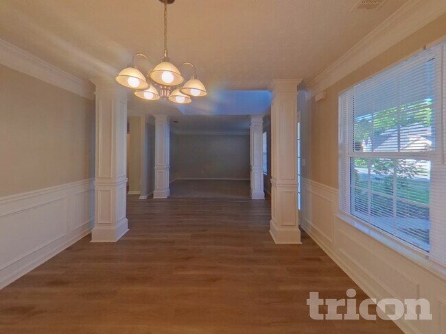 Foto del edificio - 4435 Grove Lake Ct