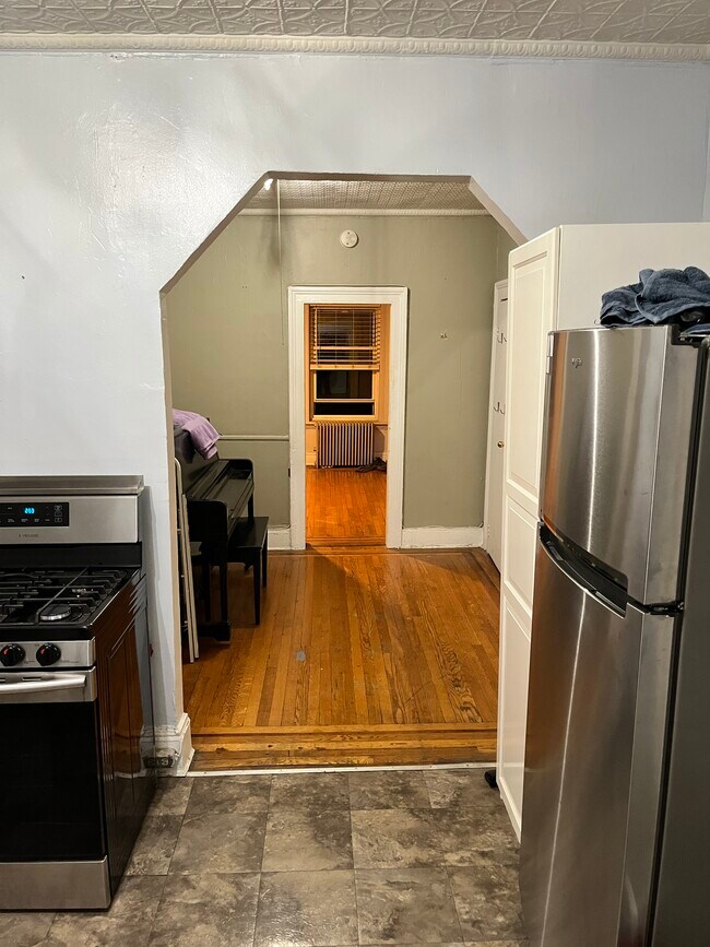 Cocina a sala de estar - 77 Calyer St