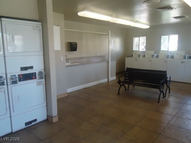 Foto del edificio - 1455 E Katie Ave