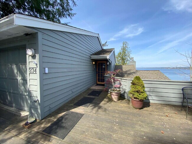 Foto del edificio - Breathtaking 2-Bed Condo Retreat with Spac...