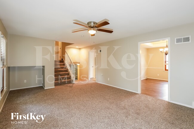 Foto del edificio - 5813 NW Aspen Ln