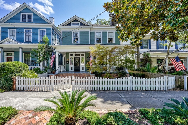 Building Photo - 312 N 5th Ave