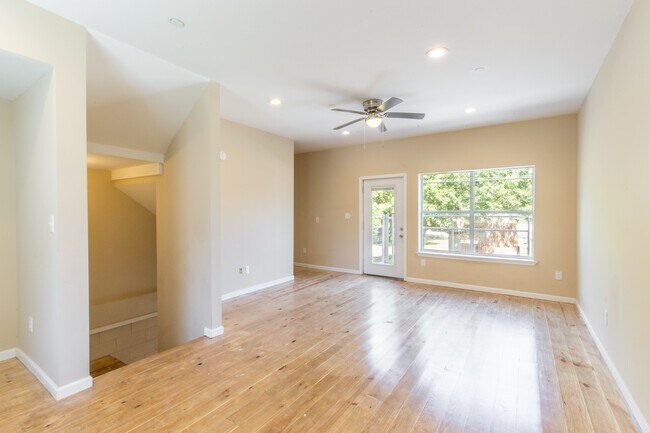 Foto del edificio - 55 N Warren St