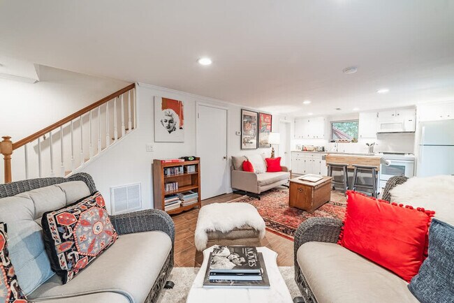 Foto del edificio - 126 Cullasaja Dr