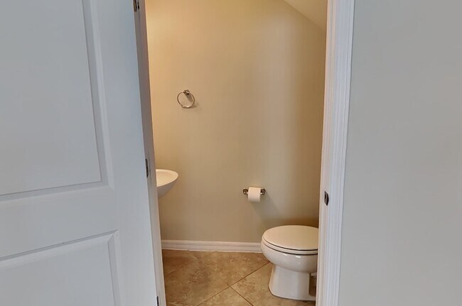Building Photo - 5634 Wooden Pine Dr